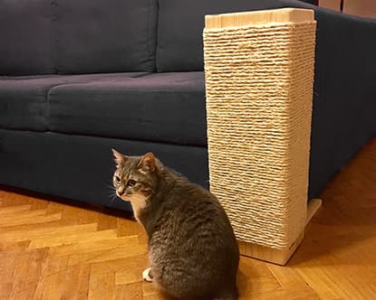 Мебель для кошек - когтеточка для кошек угловая